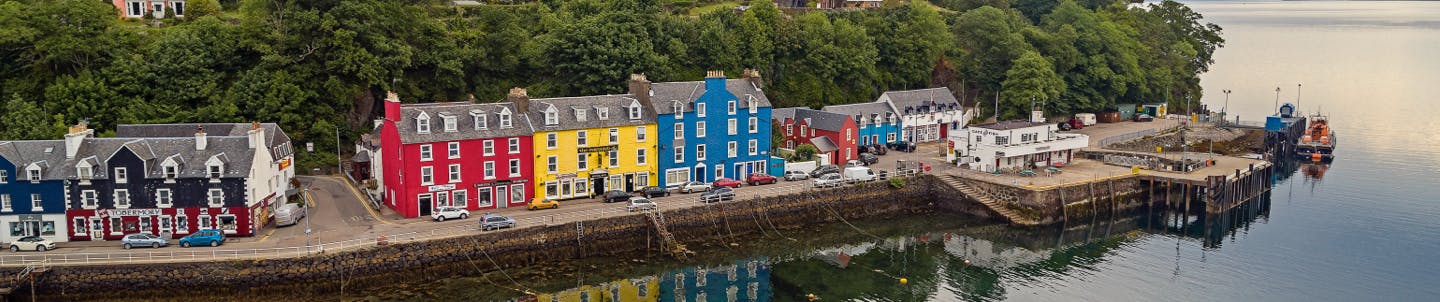 row of houses in tobermory on isle of mull coast